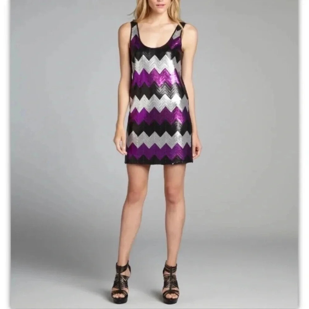 084. SEQUINS MINI DRESS JACK BRAND CHEVRON PATTERN‎ BLACK PURPLE AND SILVER